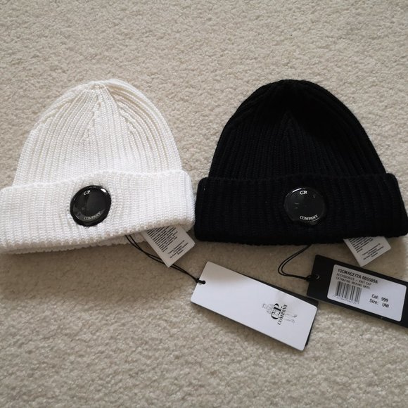 CP Company 100% Extrafine Merino Wool Ribbed Knit Beanie, Black/White - Picture 1 of 6